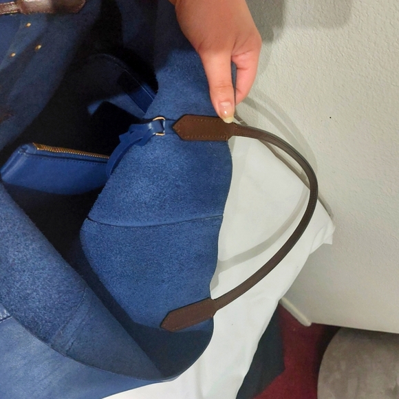 Givenchy Antigone Shopper tote with pouch - Picture 11 of 16